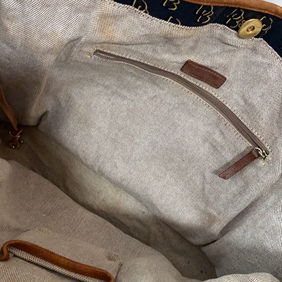 Large Dooney and Bourke canvas tote - Picture 2 of 3